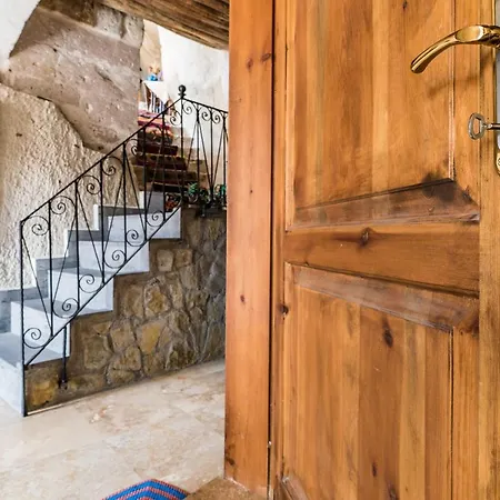 Hotel Atilla's Cave 3*