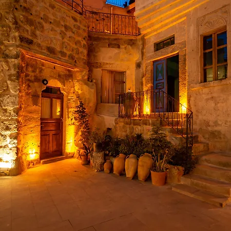 Atilla's Cave 内夫谢希尔