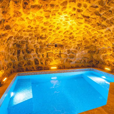 Atilla's Cave Hotel