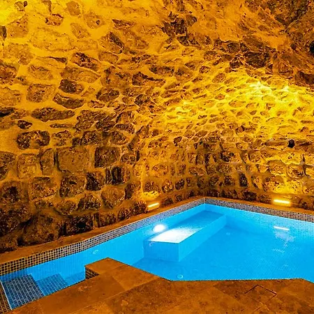 Atilla's Cave 3*