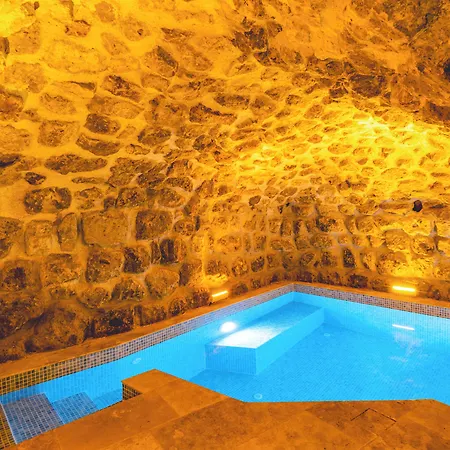 Atilla's Cave Hotel 3*