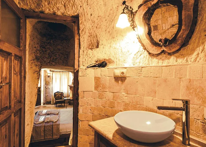 Hotel Atilla's Cave 3*