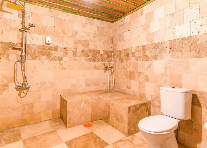 Hotel Atilla's Cave 3*